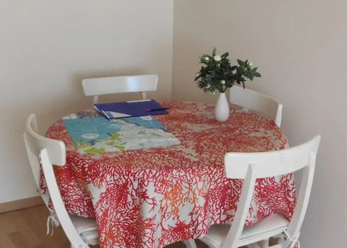 Avec Vue Sur à Granville. à 3 Min