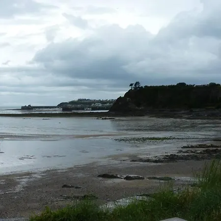 Avec Vue Sur A Granville. A 3 Min *