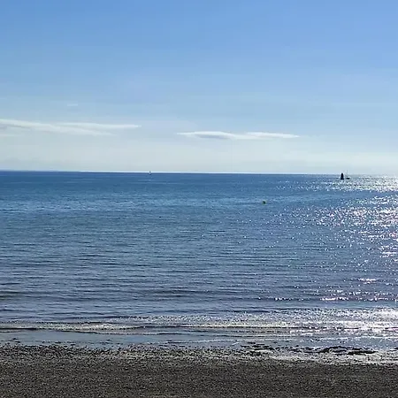 아파트 Avec Vue Sur A Granville. A 3 Min *